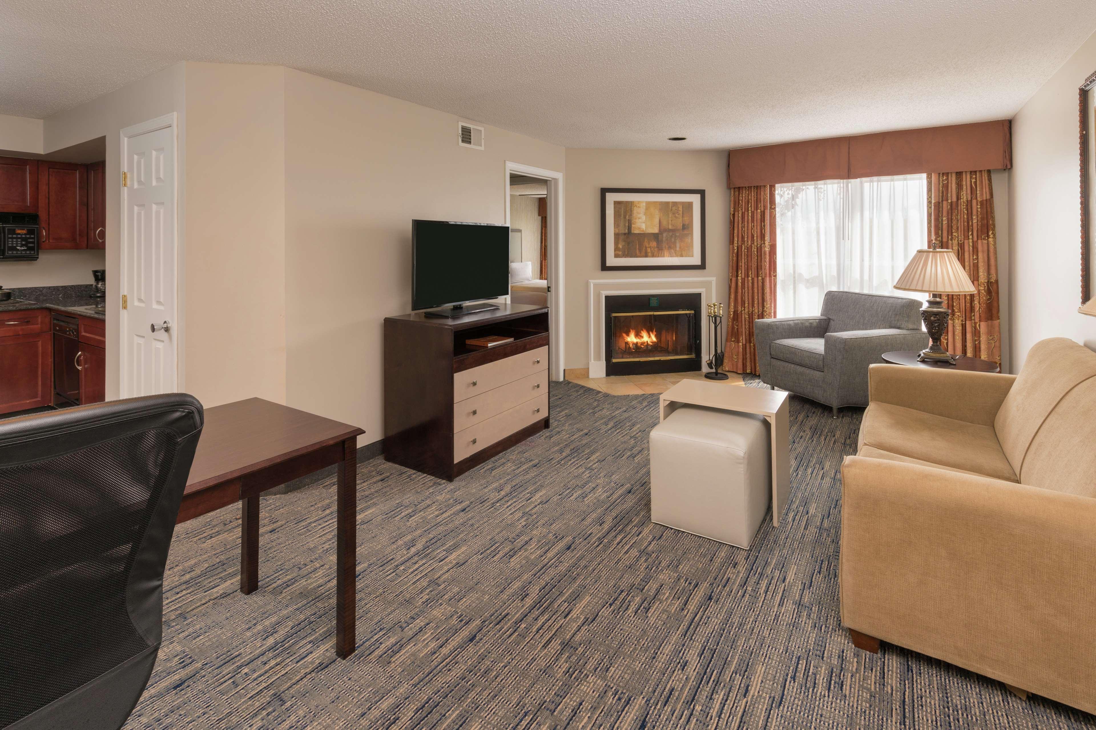 Homewood Suites By Hilton Chicago - Schaumburg Bagian luar foto